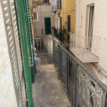 La Rondinella Konukevi Mola di Bari
